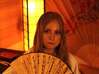 hot camhooker MandiKressierer