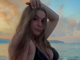 naked girl with webcam masturbating with vibrator MeganPerson