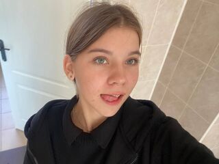 adult webcam chat room NadineGene