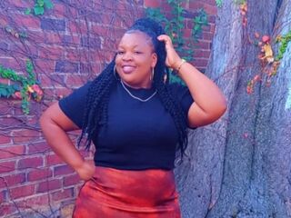 live striptease show PearlyBrown