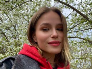 beautiful girl cam VeronaBrucker