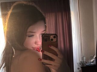 fingering girl chatroom JadeDerrow