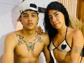 nude webcam couple live sex AlessiaAndAxel