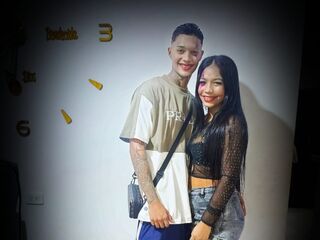 livechat web cam YuleimysAndAlex