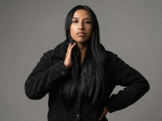 cam girl masturbating AdaharaBanks