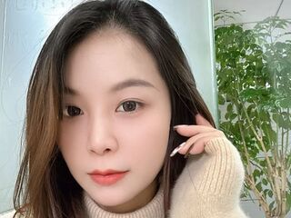 camwhore spreading pussy AhJing