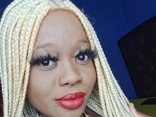 camwhore naked AkeliaHampson