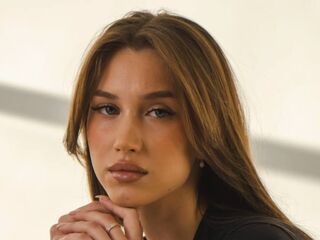 naughty AmelinaBrauberg