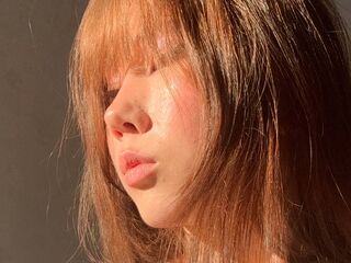 beautiful camgirl AmiraCorbell