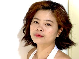 masturbating cam girl AmoraVera