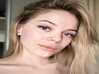 topless webcamgirl AnnaWernick