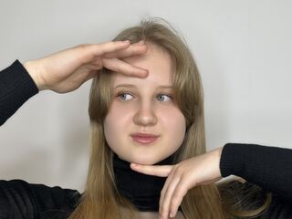 cam girl showing tits ArmindaMerry