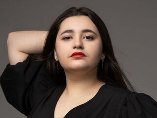camgirl masturbating with vibrator AyleenGece