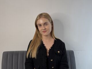 free sex chat BellaMonson