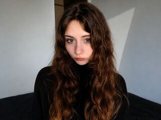 camwhore fingering shaved pussy BertaDavila