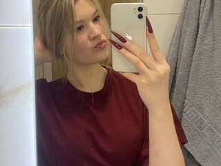 camslut spreading pussy Bloryjon