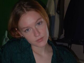 teaser webcam BronwynDivens