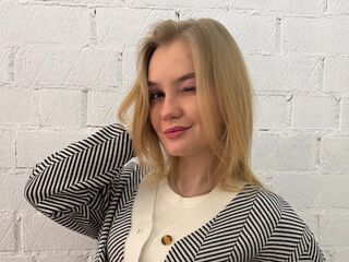 fingering webcamgirl picture CamillaCapoccia