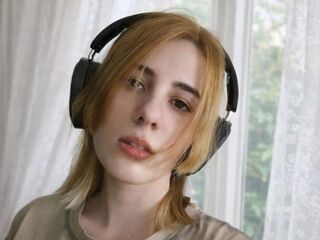 cam girl spreading pussy CarlHanchett