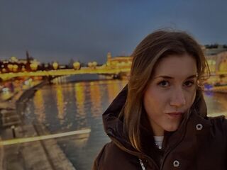 show live CaylinGarczynski