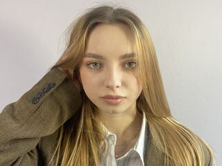 camgirl masturbating ChariseKuhnke