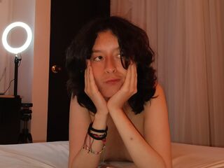 camwhore fingering shaved pussy CharlotteBlade