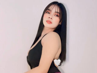 camslut spreading pussy ChealseaMarie