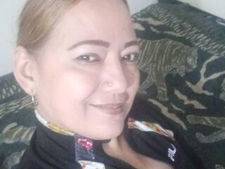 beautiful webcamgirl ClauTaylor