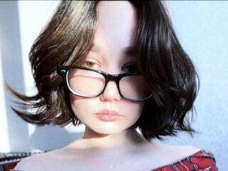 camgirl masturbating with vibrator CoralMatteis