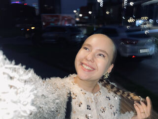 camgirl shaving pussy CristinAuslander