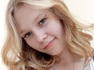 topless girl DainePostema