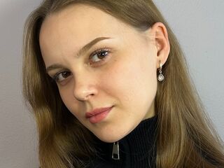 live chat room DavinaMcglinchey