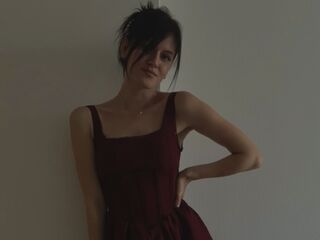 naked webcamgirl photo DiedreNiquette