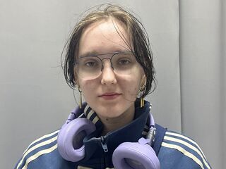 camslut webcam video DoraDawson