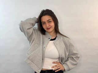 livecam photo ElaraWhitmoren