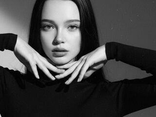 girl nude EllanCantin