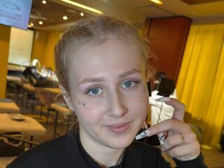 hot webcam picture EmelinaKrider