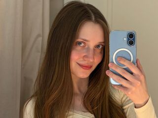 hot cam slut EmmaSagge