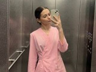 cam girl playing with vibrator FeleciaSirak