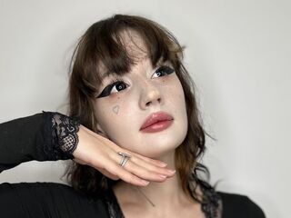 camslut topless HelgaRalphs