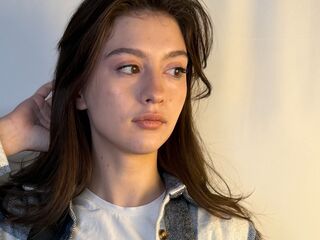 camgirl HermilaKegerries