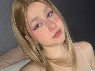 naughty camgirl masturbating with dildo HoneyLumi