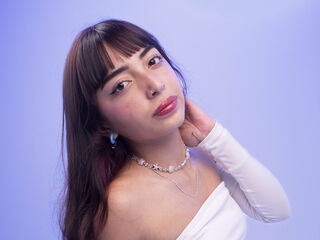 camslut topless IrisVelvet