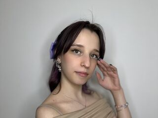 camwhore masturbating with sextoy IvyLewis