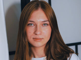 fingering girl cam JaniceHumprey