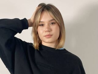 camgirl video chat room JoyeLatin