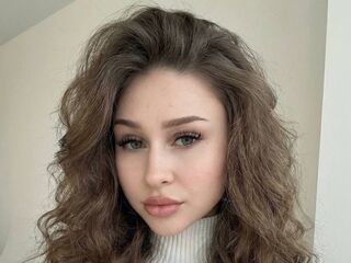 adult webcam JunitaDroze