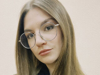 naked camgirl masturbating KaraTribley