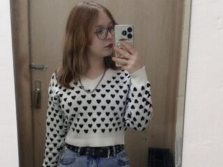 naughty camwhore KathrinYniguez