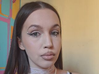 camgirl masturbating with sextoy KatrineRemmers